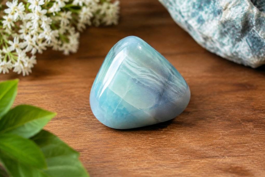 Calcédoine bleue vertus : bienfaits et propriétés en lithothérapie