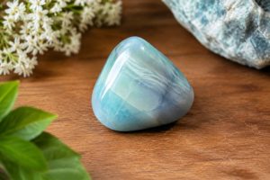 Calcédoine bleue vertus : bienfaits et propriétés en lithothérapie
